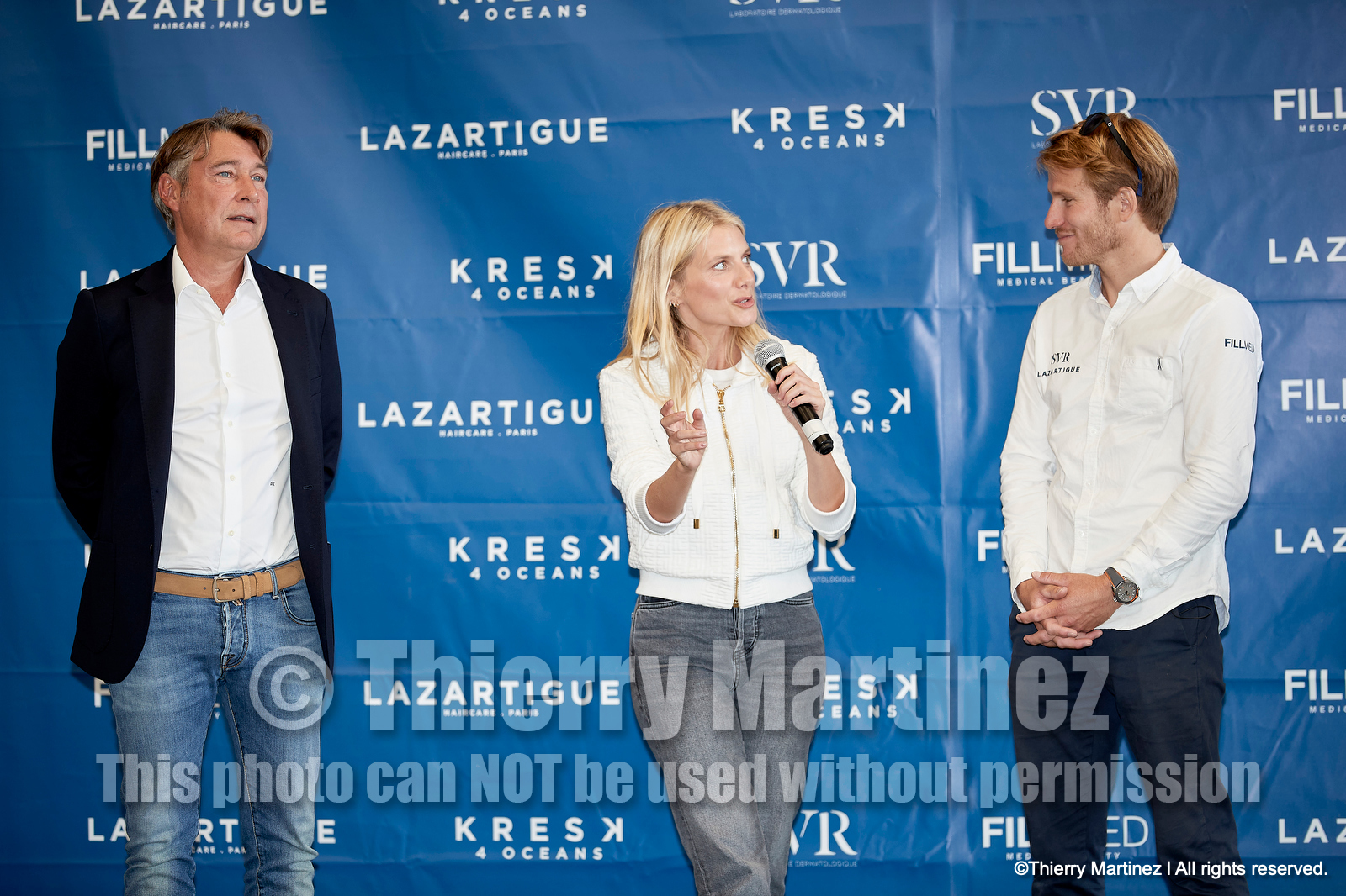 Baptême du trimaran ULTIM de François Gabart « SVR-LAZARIGUE » par Mélanie Laurent à Concarneau.