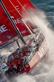 THM-17_108113_VOR-LISBON-LEG2start