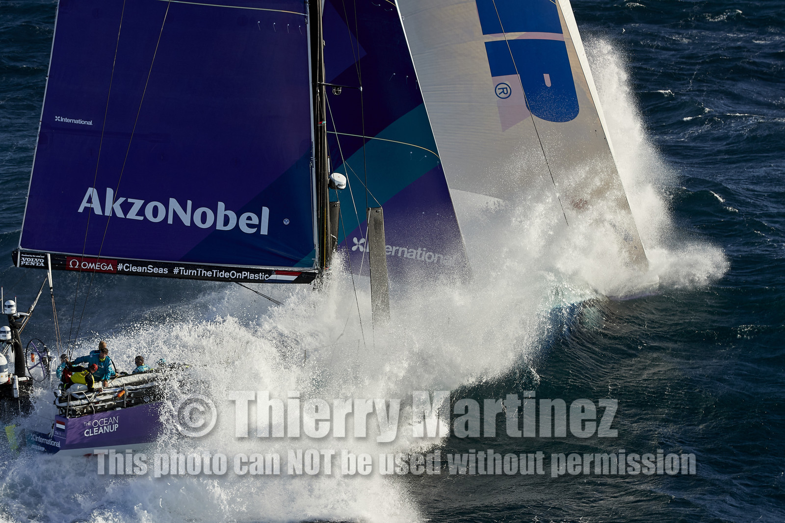 THM-17_104940_VOR-LISBON-LEG2start