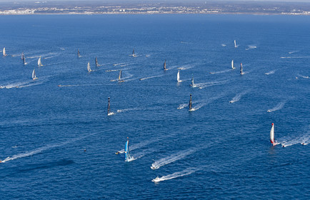 THM-20_22355_VendeeGlobeStart