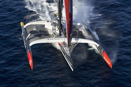 « ULTIM ACTUAL LEADER , Skipper Yves Le Blevec.