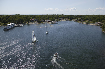03_3158D © Th.Martinez,STOCKHOLM ARCHIPELAGO-SWEDEN9 07 03-Archipelago Raid (2003)  Leg 2.Team NOKIA arriving at RODLOGA check point.