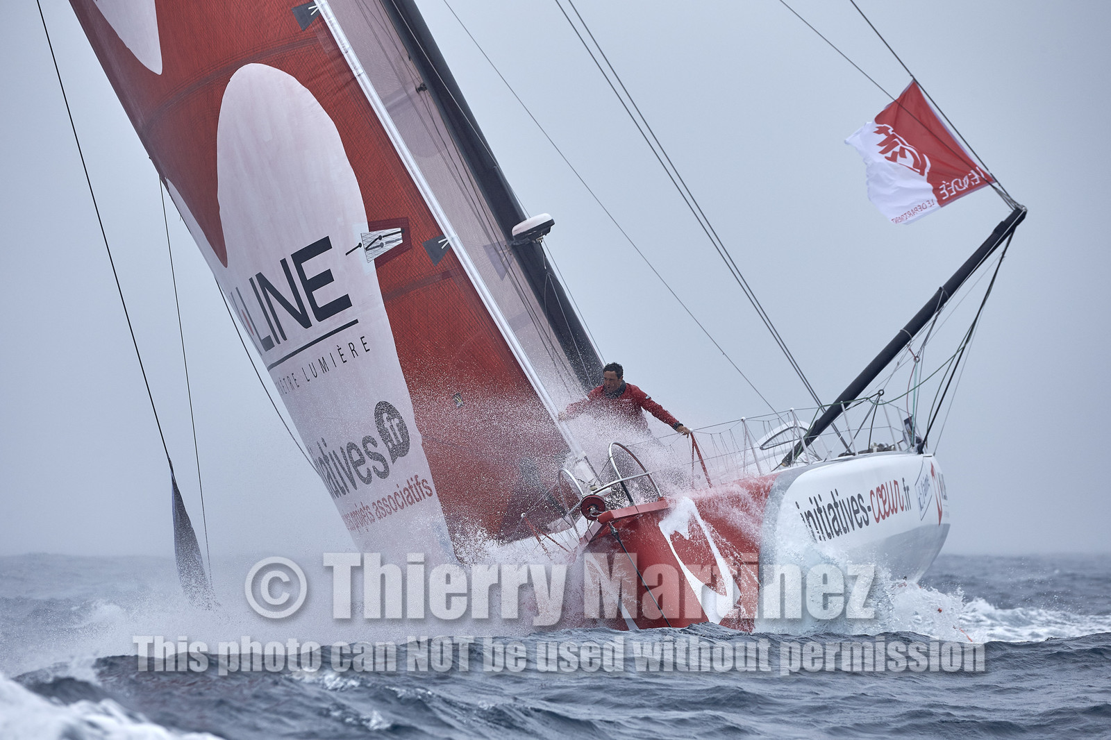 16_40327  ©Th.Martinez Sea&Co.  ILE DE GROIX - - FRANCE. 3 Août 2016. .Tanguy De Lamotte (FRA), a bord de l'IMOCA Initiatives-Coeur au large de l'Ile de Groix (FRA) en préparation du Vendée Globe 2016-17.