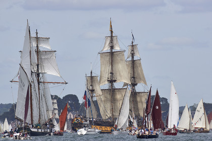 THM-17_012009-Semaine du Golfe-Parade