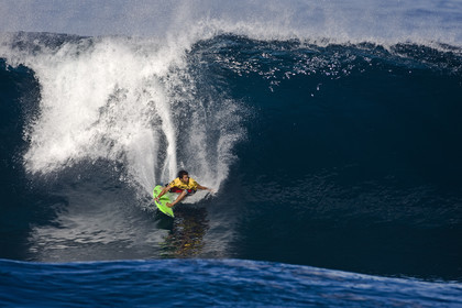 2011 VOLCOM PIPE PRO  ( Surf contest) at Banzai Pipeline Beach, North Shore - Oahu - Hawaii.