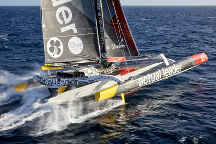 « ULTIM ACTUAL LEADER , Skipper Yves Le Blevec.