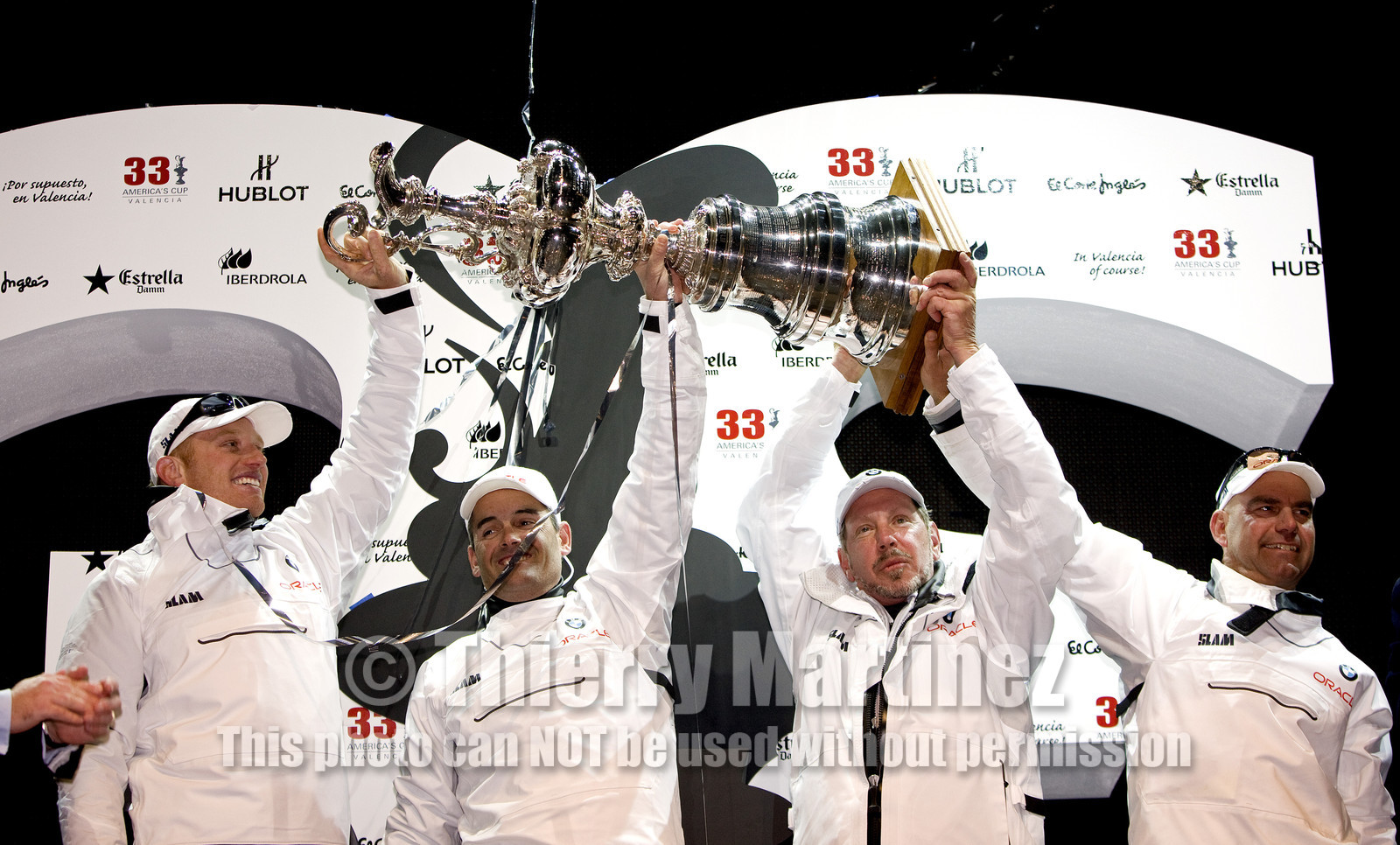 33rd  AMERICA'S CUP Valencia Spain, February 2010 - Defender:  ALINGHI (ALINGHI 5) vs Challenger : BMW Oracle Racing (USA 17)