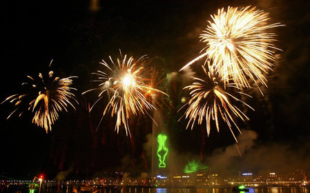 03_2271D ©Th.Martinez .Geneva , Switzerland. America's Cup 2003. 8th March 2003.Alinghi Team winner of America's Cup 2003..Welcome to Alinghi Team in Geneva.Firework and laser show by the lac...