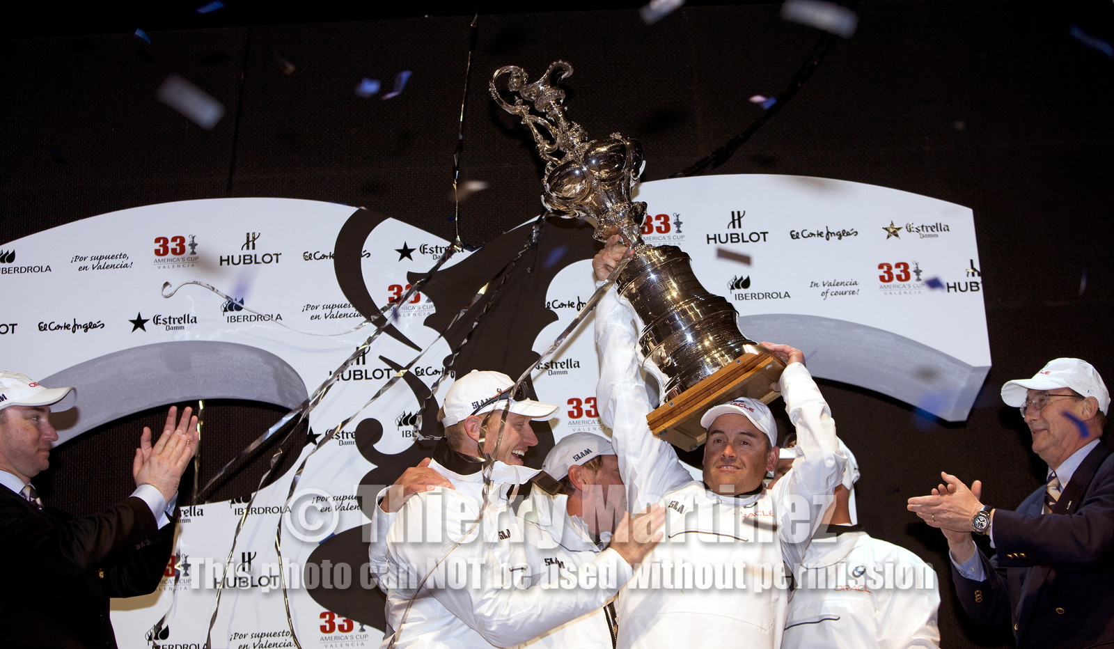 33rd  AMERICA'S CUP Valencia Spain, February 2010 - Defender:  ALINGHI (ALINGHI 5) vs Challenger : BMW Oracle Racing (USA 17)
