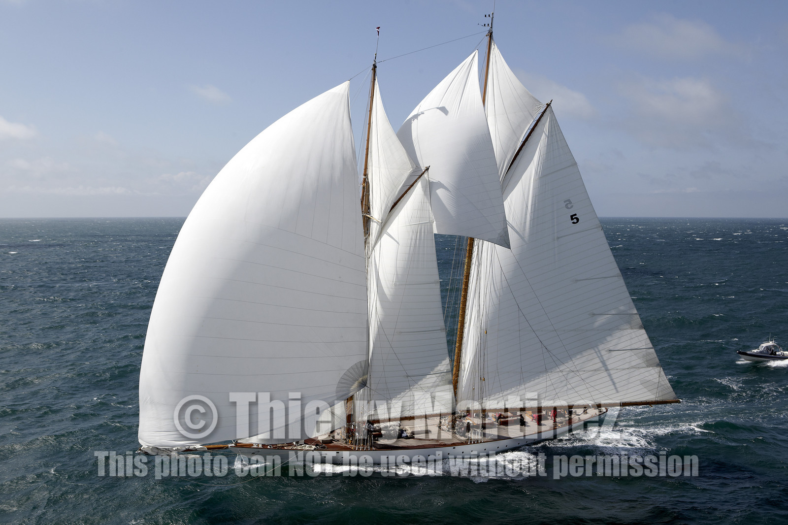 JP Morgan Asset Management Round The Island Race.