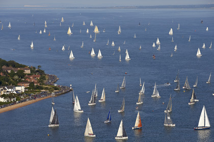 2014 JP Morgan Asset Management Round the Island Race .