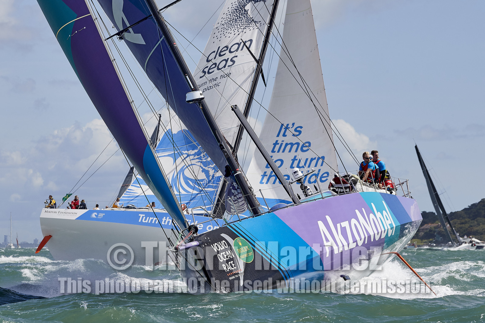 THM-17_065123_team AkzoNobel