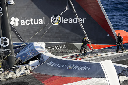 « ULTIM ACTUAL LEADER , Skipper Yves Le Blevec.