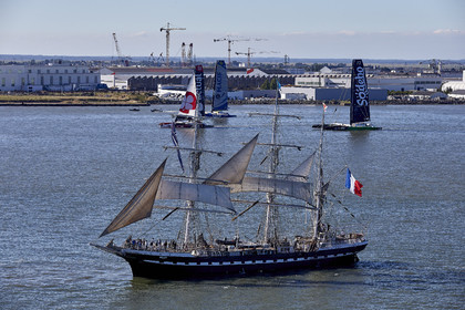 THM_17_044635_THE_BRIDGE-Start