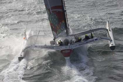 JP Morgan Asset Management Round The Island Race.