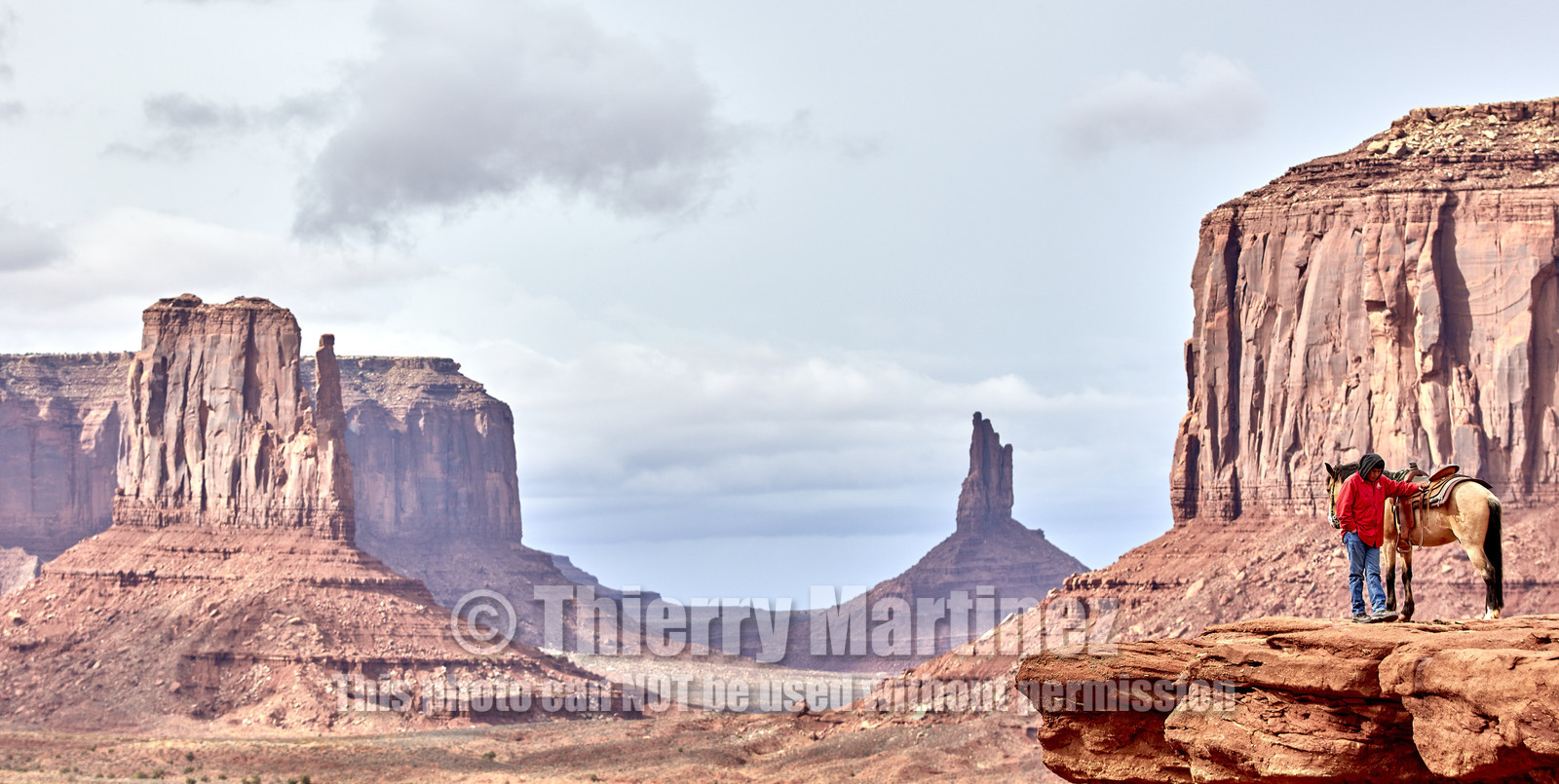 THM-18_055331-MONUMENT VALLEY